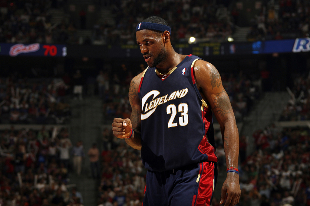 杏彩体育-名记：联盟内部人士普遍认为 骑士是詹姆斯下赛季最有可能的去处