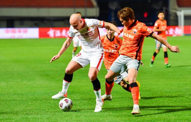 杏彩体育APP-新三杆洋枪首次携手来势凶猛 莱科不变阵在变思路