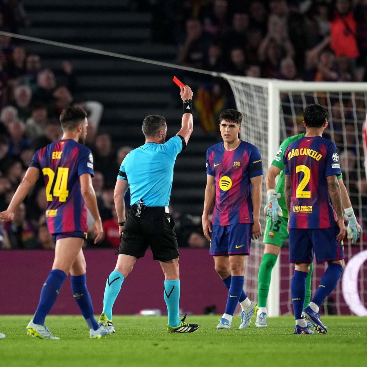 欧冠近10个赛季巴萨吃到12张红牌，同期所有球队最多